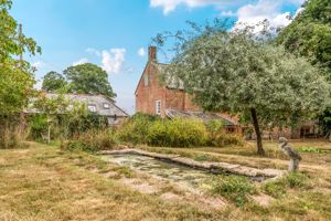 Photo 30- click for photo gallery